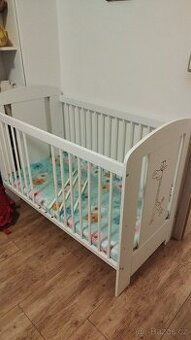 Dětská postýlka s matrací