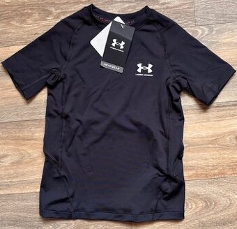 Krásné klučičí nové tričko Under Armour vel.128/134