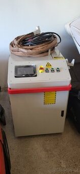 Čistící kontinualní laser 2000W