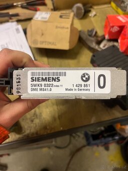 Řídicí jednotka motoru m52b28