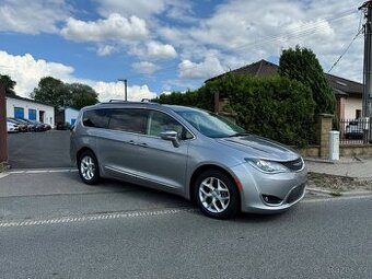 Chrysler Pacifica 3,6 RU Limited Čočka 2020 DPH