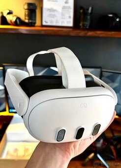 Meta Quest 3 512 GB VR headset