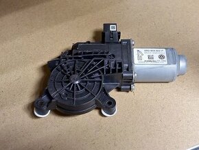 Jednotka pravých předních dveří Škoda Fabia II