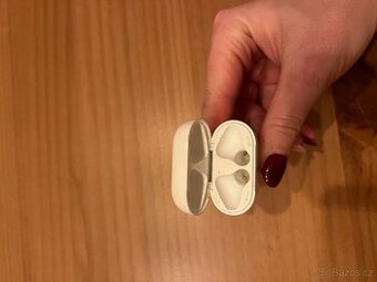 AirPods 2. generace (2019)