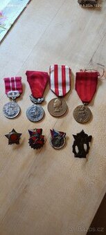 Soubor medaile a odznaky