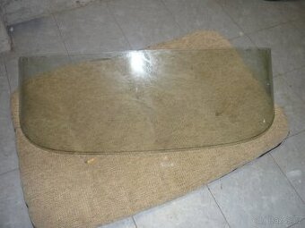 Škoda 1000 MB, zadní sklo