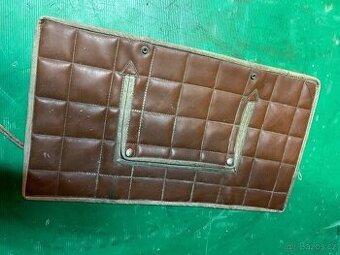 dečka, kryt chladiče škoda neznám typ