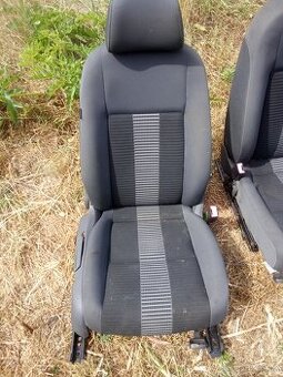 Sedačky VW golf 5