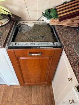 Vestavná myčka AEG Favorit F65410VI – 45 cm,