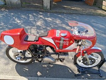 DUCATI  závodní speciál