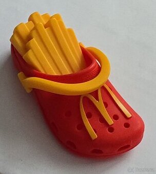 Prodám NOVOU klíčenku Mini Crocs McDonald's - 1