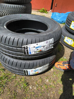 2x nové nejeté letní pneu dunlop 195/65 r15