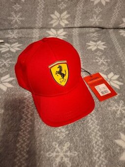 Kšiltovka Ferrari