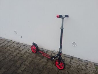 Dětská skládací koloběžka