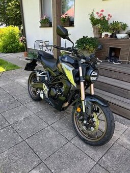 Honda cb125r