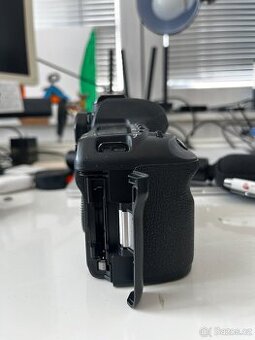 Canon 5D Mark II - 1