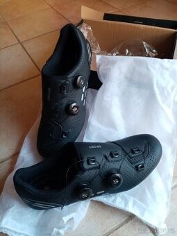 Nové Tretry na kolo, vel.44 - Silniční i horské kolo..SLEVA