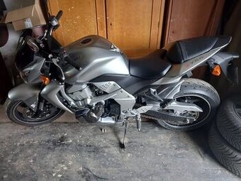 Kawasaki Z750