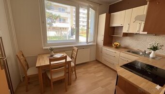 Pronájem byt 2+1, Zlín - Jižní Svahy