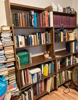 KNIHOVNA IKEA LEKSVIK