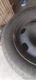 Zimní pneu 215/55/R16