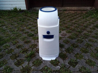 Bezzápachový odpadkový koš na pleny