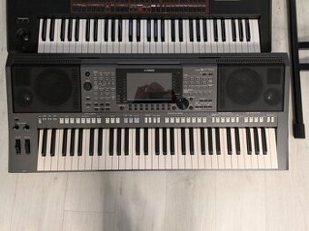 Yamaha psr s770