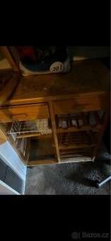 Odkládací barový stolek