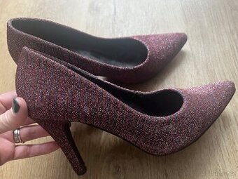 Lodičky 37, stélka 23,5 cm