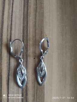 Stříbrné náušnice