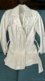 Luxusní bílý trenčkot - jarní a podzimní kabát PC 99,- EUR