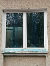 Dvoukřídlé okno - dvojsklo, otevíravé + ventilačka