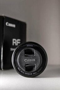 CANON RF 50mm f/1.8 STM