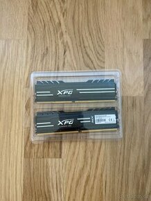 ADATA XPG GAMMIXt D10 16GB (2x8GB) DDR4 2666 CL16, černá