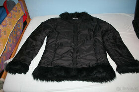 dámská černá zimní bunda s kožíškem