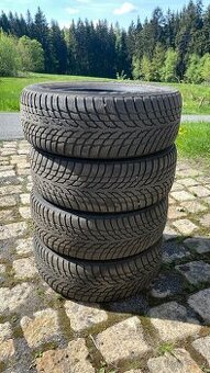 Pneu 205/60 R16