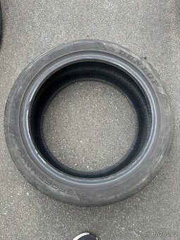 Dunlop 235/45/18 2ks