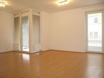 Nabízím dlouhodobý pronájem bytu 1+kk, 41m2, Hořice