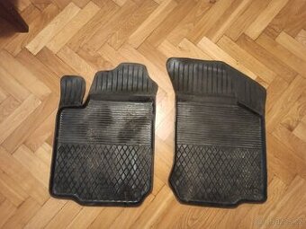 Gumove autokoberce