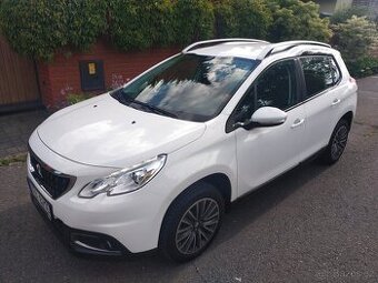 Peugeot 2008 1.2 60kw koupeno ČR