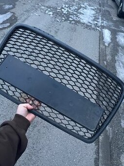 Audi A4 B7 Grill maska