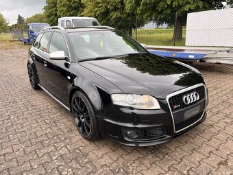 Audi RS4 Avant 4.2 V8 B7 309 kw MANUÁL