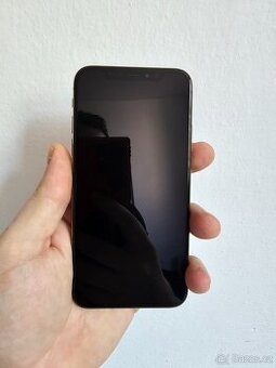 Iphone XS 256gb krasný stav