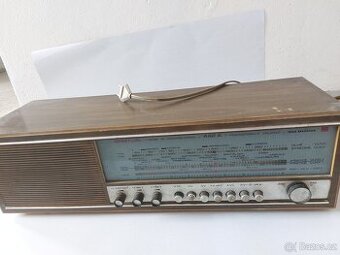 Retro rádio TESLA 442A Spiritual – vintage kousek
