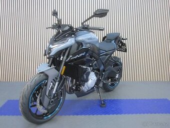 CFMOTO 675NK