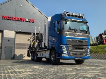 Lesovoz LESOVÚZ VOLVO FH13 do drewna drzewa lasu stos