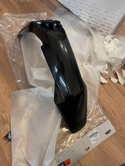 Černé plasty Husqvarna FE, TE 24-25