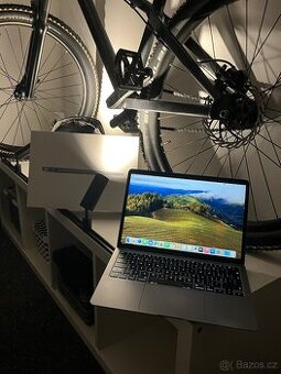 MacBook Air m1 2020 8/256