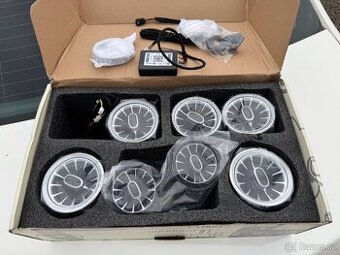 Mercedes W205 LED osvětlení ventilátorů a středové lišty