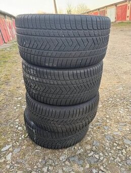 Pneu r20 na BMW X5 / dvourozměr / perfektní stav